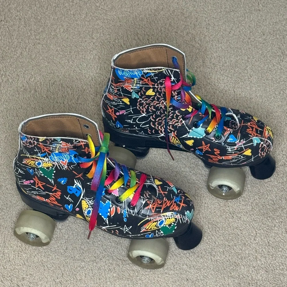 Colorful Graffiti High Top Roller Skates - Picture 2 of 3